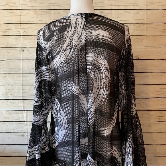 Dor Dor Bell Sleeve Mesh Swimsuit Cover - Picture 9 of 9